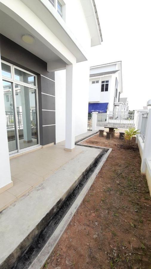 Homestay Greenway Pasir Gudang Exterior foto