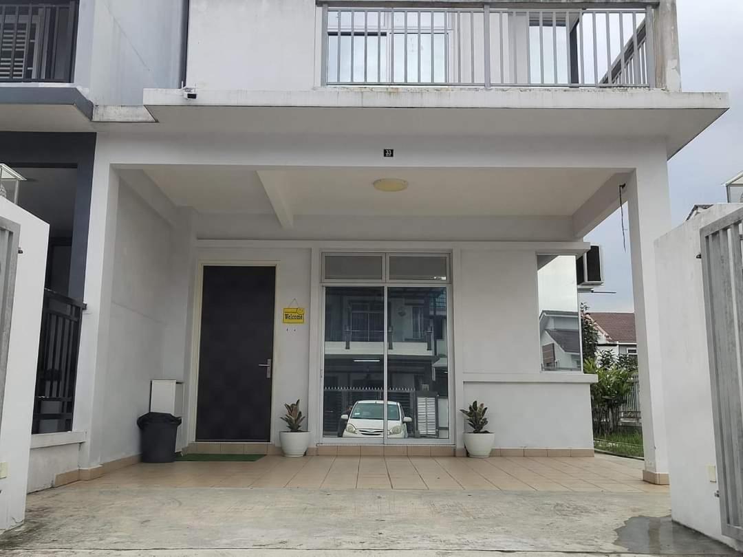 Homestay Greenway Pasir Gudang Exterior foto